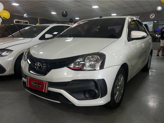 TOYOTA ETIOS 1.5 X PLUS SEDAN 16V FLEX 4P AUTOMÁTICO